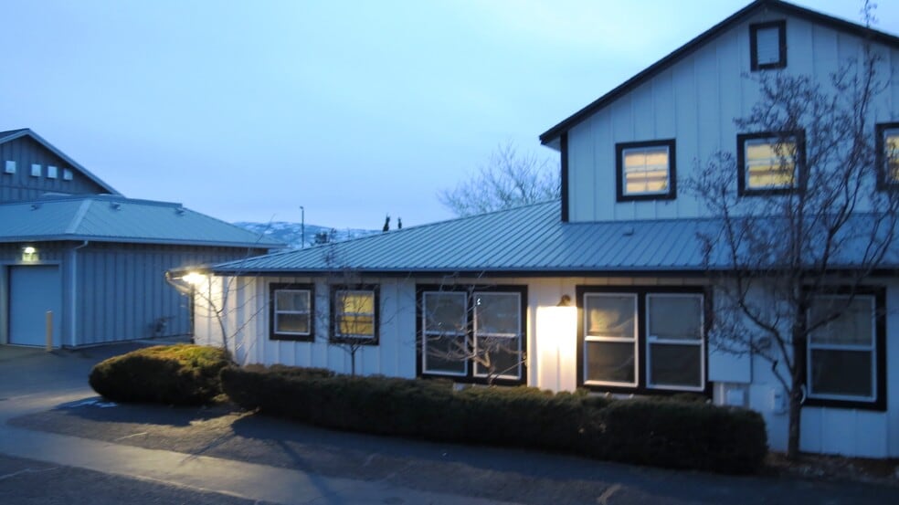 More Photos Of 1925 E Prater Way, Sparks Office For Sale