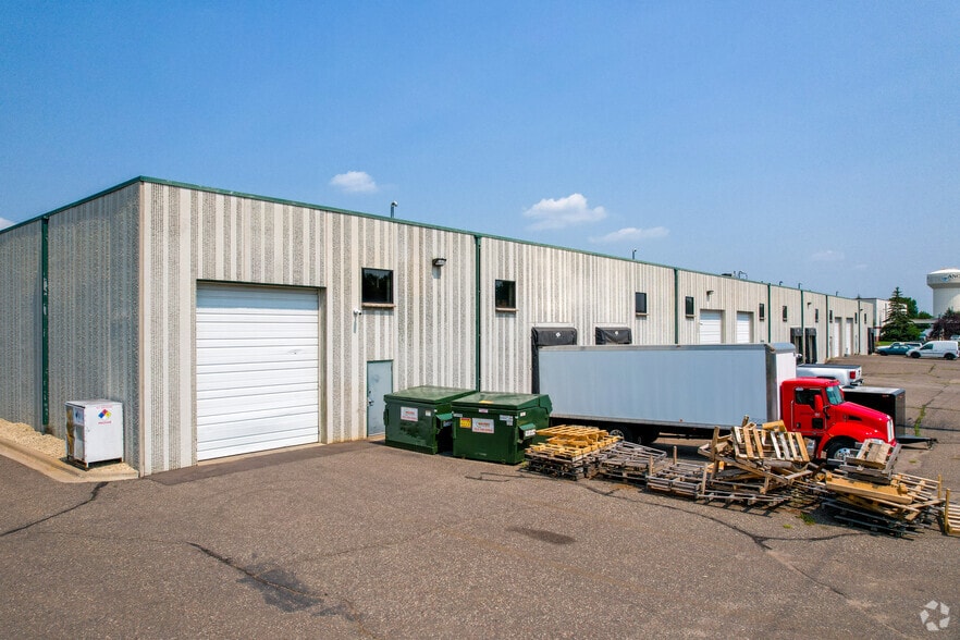 More Photos Of 6230 NW McKinley St, Ramsey Manufacturing For Lease