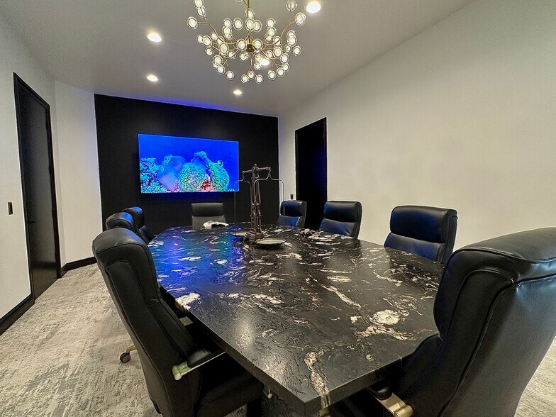 More Photos Of 2917 NW 156th St, Edmond Office Residential For Lease