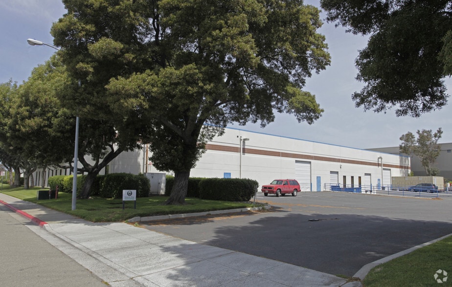More Photos Of 2930 Faber St, Union City Warehouse For Sale