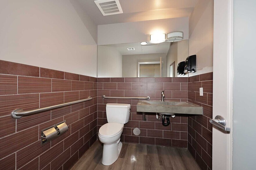 More Photos Of 2812 N Norwalk, Mesa Office For Sale