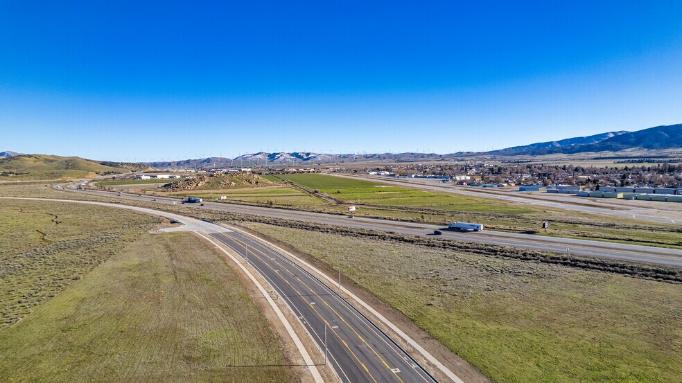Primary Photo Of Challenger Dr, Tehachapi Land For Sale