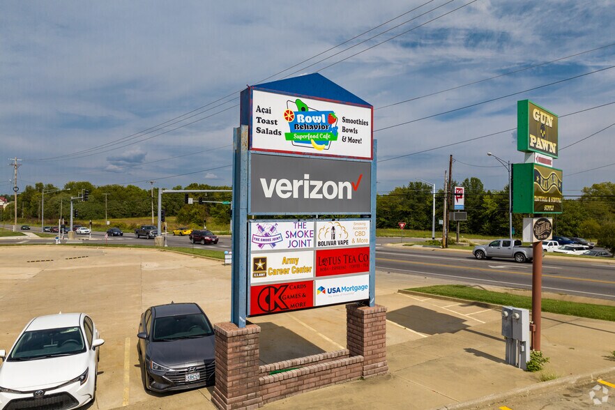 More Photos Of 800 E Aldrich Rd, Bolivar Freestanding For Lease