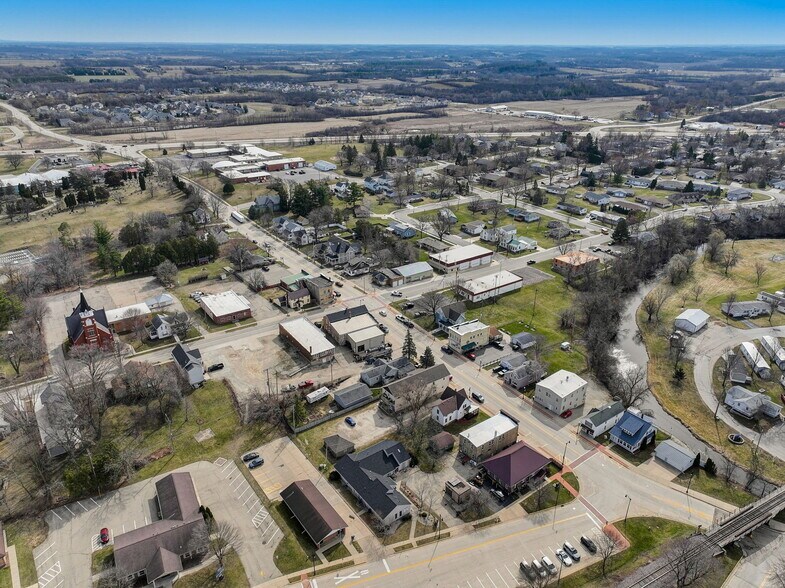 More Photos Of 111-113 Depot, Johnson Creek Medical For Sale