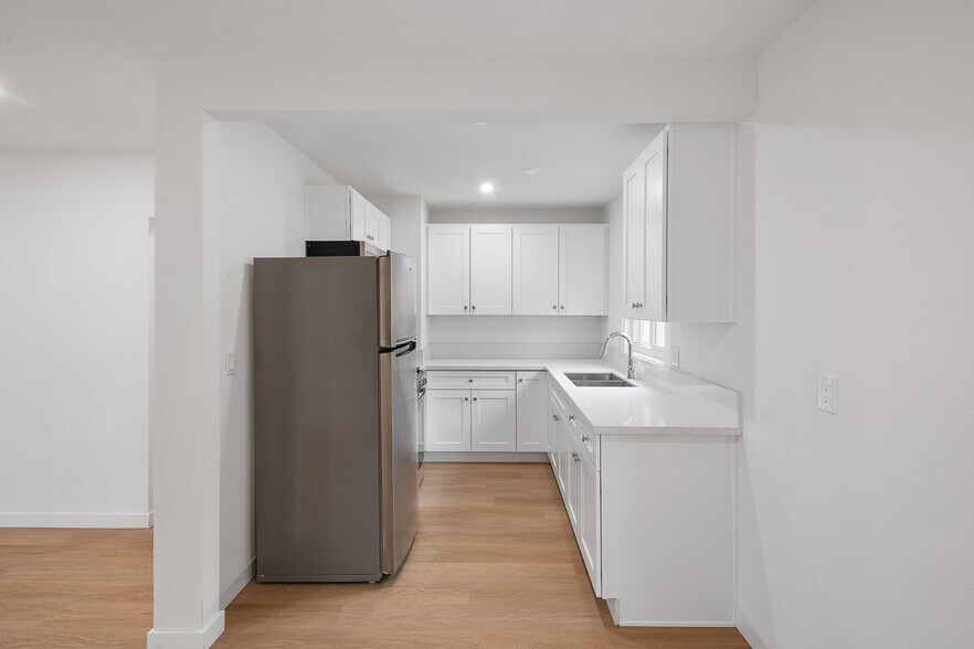 More Photos Of 240-260 E Providencia Ave, Burbank Apartments For Sale