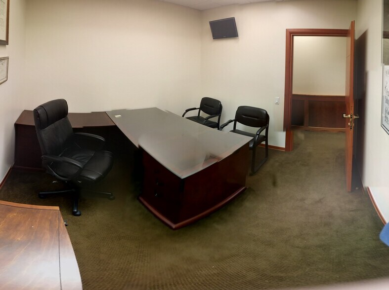 More Photos Of 1627 Sheepshead Bay Rd, Brooklyn Office For Lease