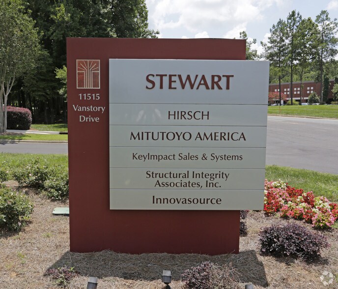 More Photos Of 11515 Vanstory Dr, Huntersville Light Distribution For Lease