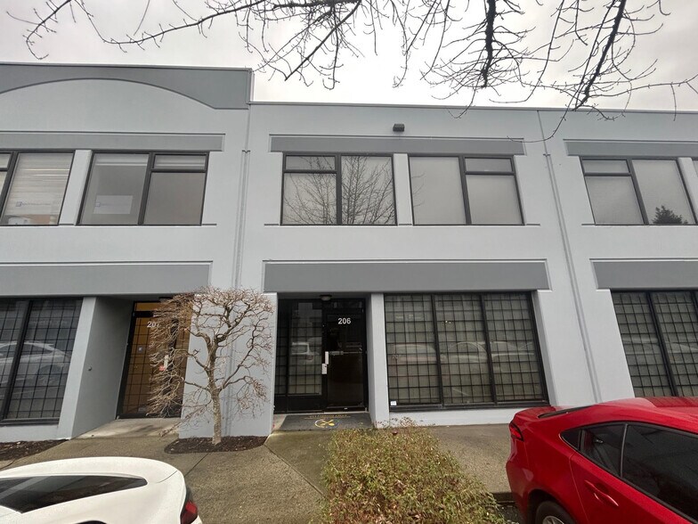 More Photos Of 8988 Fraserton Ct, Burnaby Warehouse For Sale