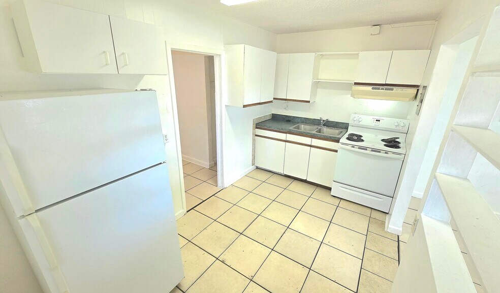 More Photos Of , Bradenton Multifamily For Sale