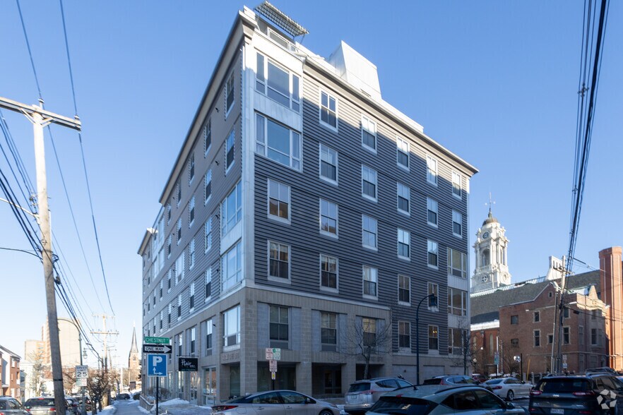 More Photos Of 21 Chestnut St, Portland Apartments For Sale