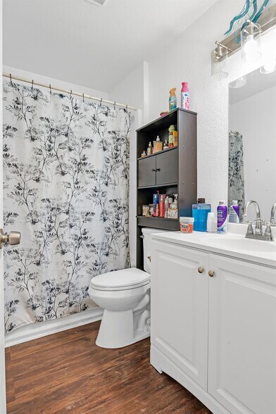 More Photos Of 2944 Del Paso Blvd, Sacramento Apartments For Sale