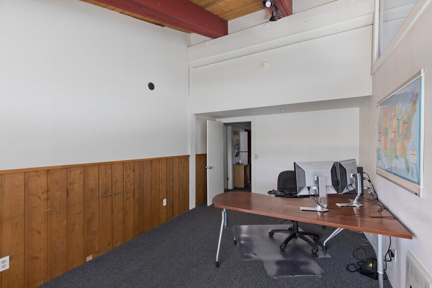 More Photos Of 38 Laurel Mountain Rd, Mammoth Lakes Storefront Retail Office For Sale