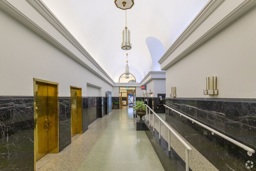 More Photos Of 757 W Hastings St, Vancouver Office For Lease