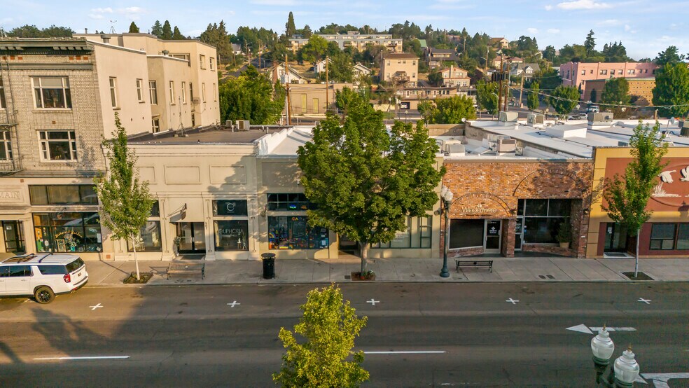 More Photos Of 513 Main St, Klamath Falls Specialty For Sale