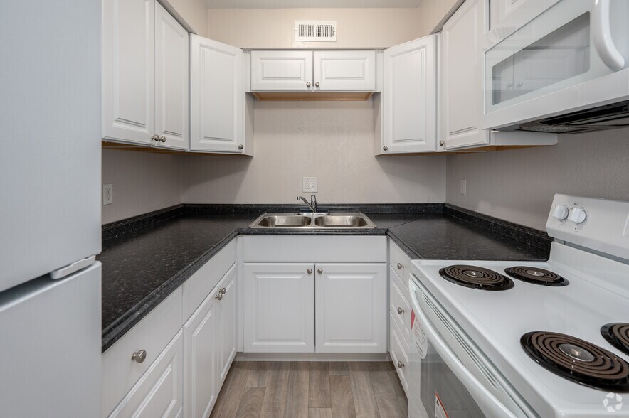 More Photos Of 1400 Fulton Ave, Sacramento Apartments For Sale