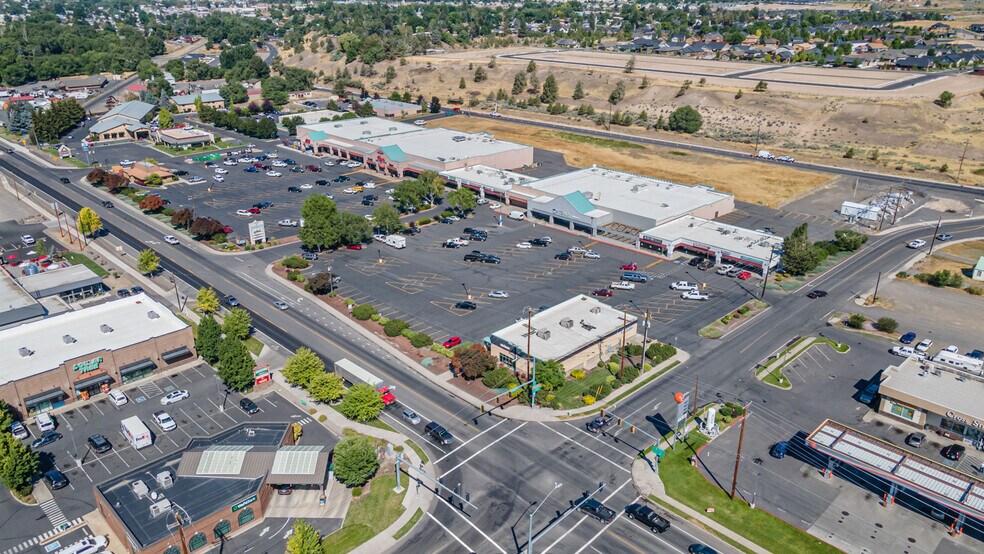 More Photos Of 1595 NE 3rd St, Prineville Storefront For Lease