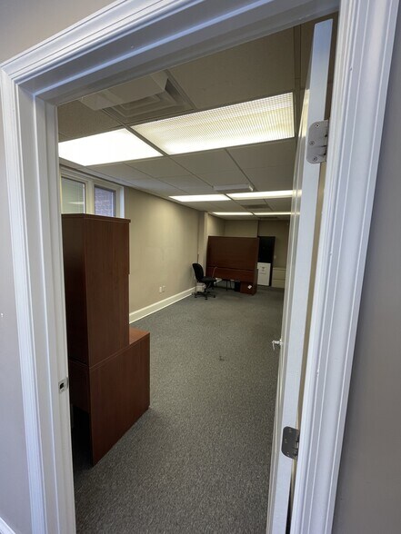 More Photos Of 600 Ridgely Ave, Annapolis Medical For Lease