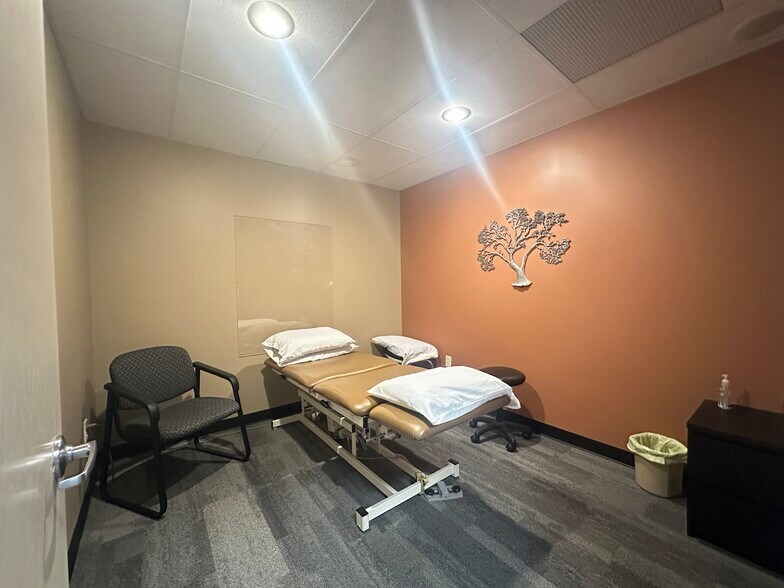 More Photos Of 1919 S 40th St, Lincoln Loft Creative Space For Sale