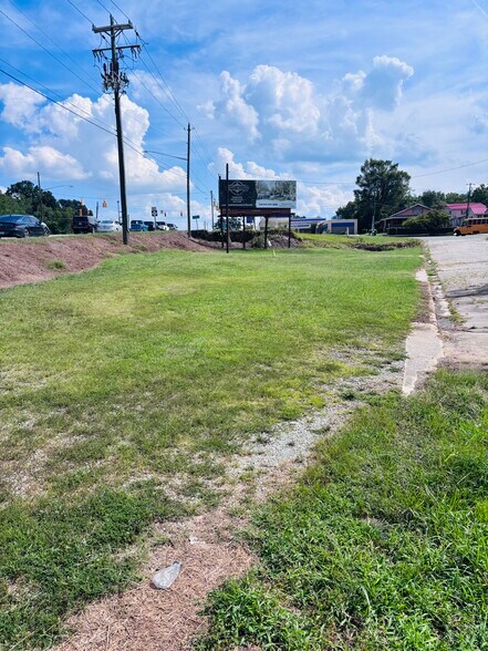 More Photos Of 613 S Madison Blvd, Roxboro Land For Sale