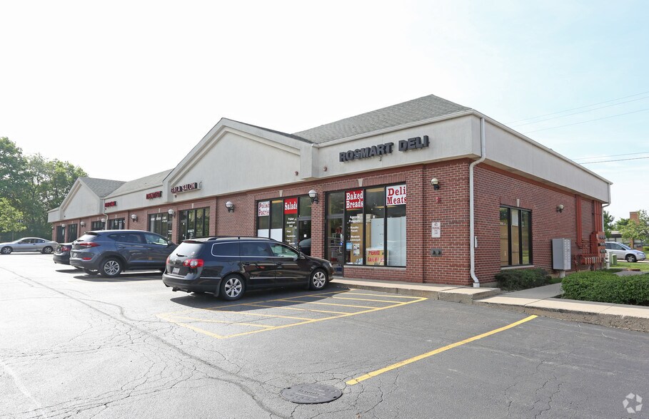 More Photos Of 104-128 Eastgate Dr, Algonquin Unknown For Lease