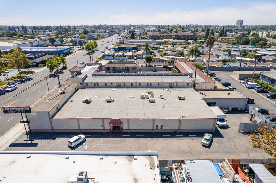 More Photos Of 2215 Harbor Blvd, Costa Mesa Freestanding For Sale