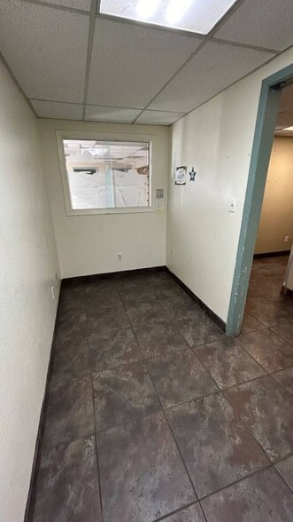 More Photos Of 2144 E Roosevelt St, Phoenix Light Distribution For Sale