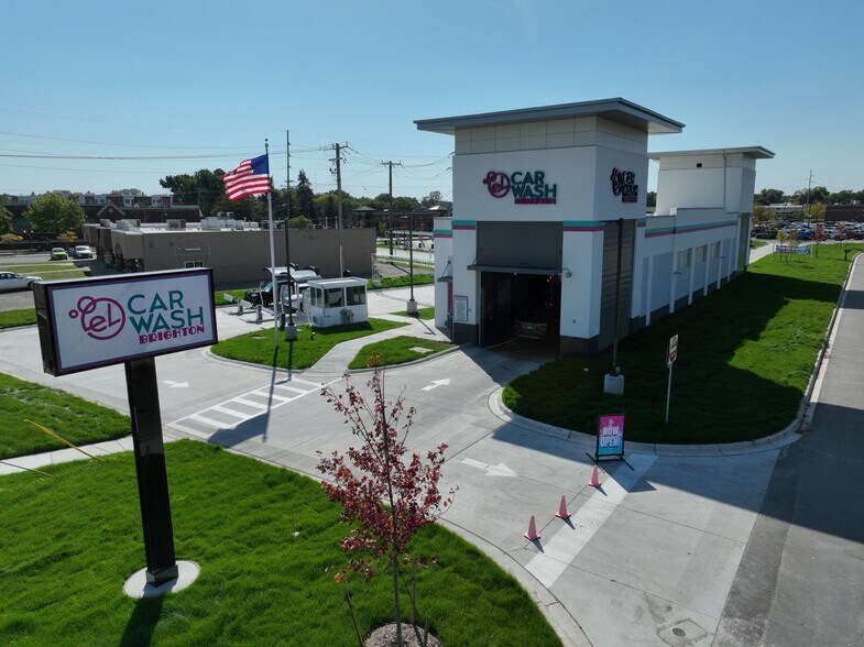 More Photos Of 8680 W Grand River Ave, Brighton Specialty For Sale