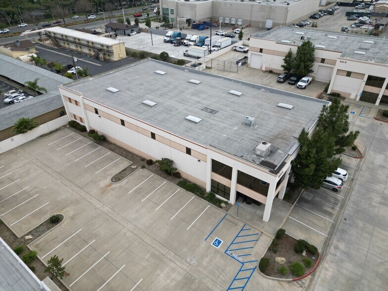 More Photos Of 620 S Magnolia Ave, Ontario Warehouse For Lease