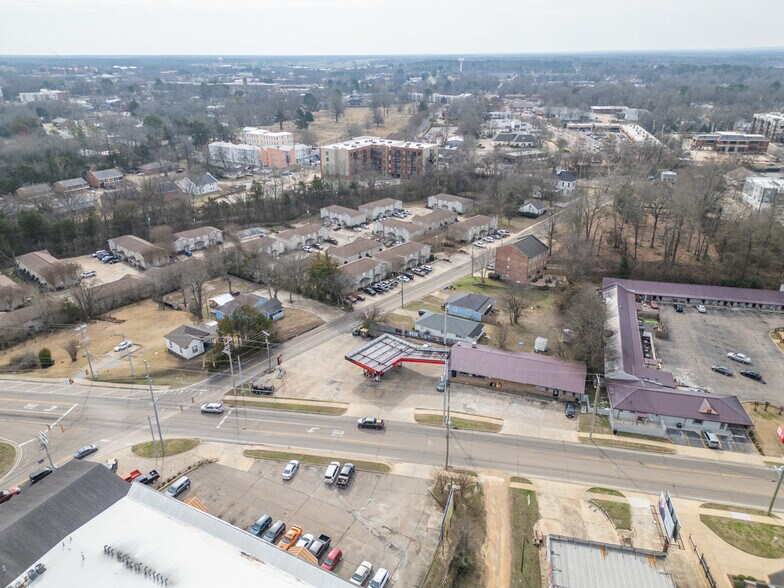 More Photos Of 128 Old West Point Rd, Starkville Daycare Center For Sale
