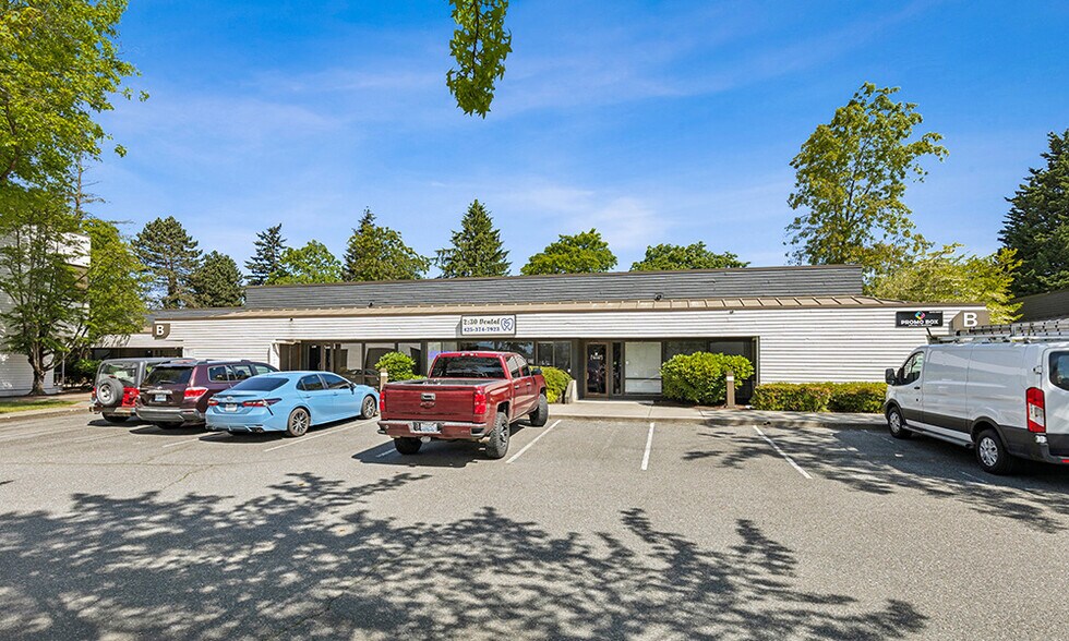 More Photos Of 909 SE Everett Mall Way, Everett General Retail For Sale