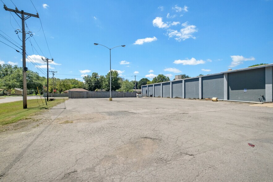 More Photos Of 814 E Cherokee Ave, Sallisaw Religious Facility For Sale