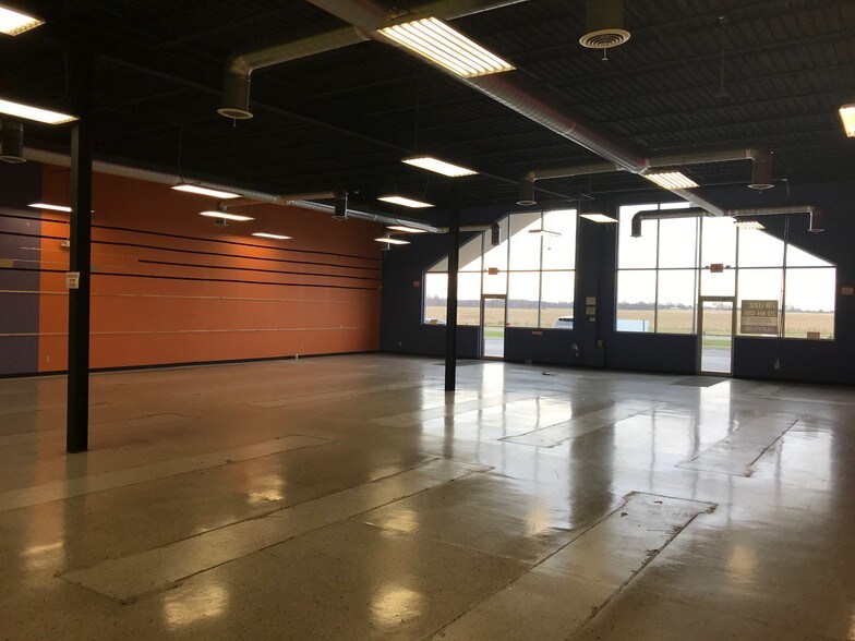 More Photos Of 6532-6546 US Hwy 6, Portage Unknown For Lease