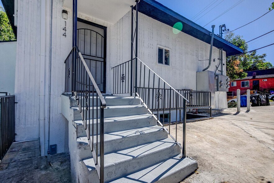 More Photos Of 146 Witmer St, Los Angeles Apartments For Sale