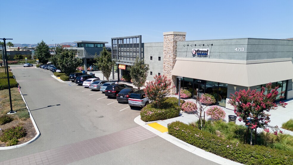 More Photos Of 4705-4729 Livermore Outlets Dr, Livermore Unknown For Lease