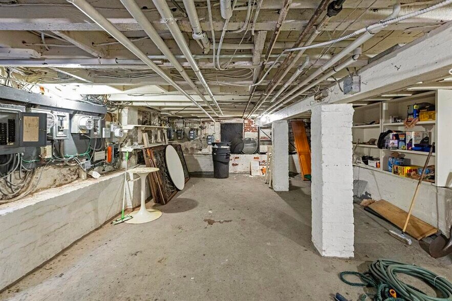 More Photos Of 24 W Hamilton Pl, Jersey City Multifamily For Sale