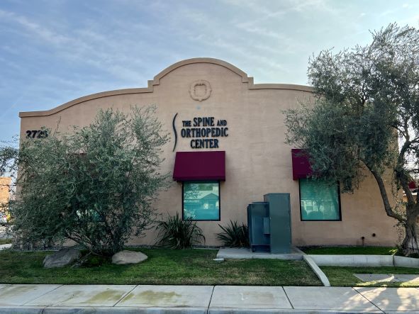 More Photos Of 2725 16th St, Bakersfield Office For Sale