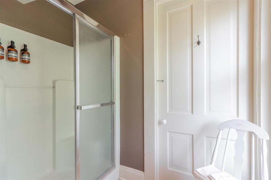 More Photos Of E3192 Apple Tree Ln, Waupaca Hospitality For Sale