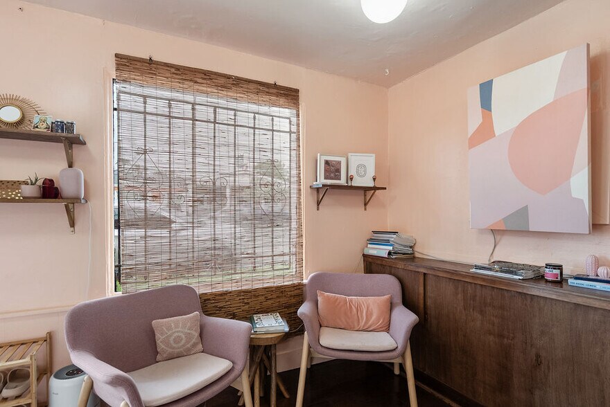 More Photos Of 6072 York Blvd, Los Angeles Storefront Retail Residential For Sale