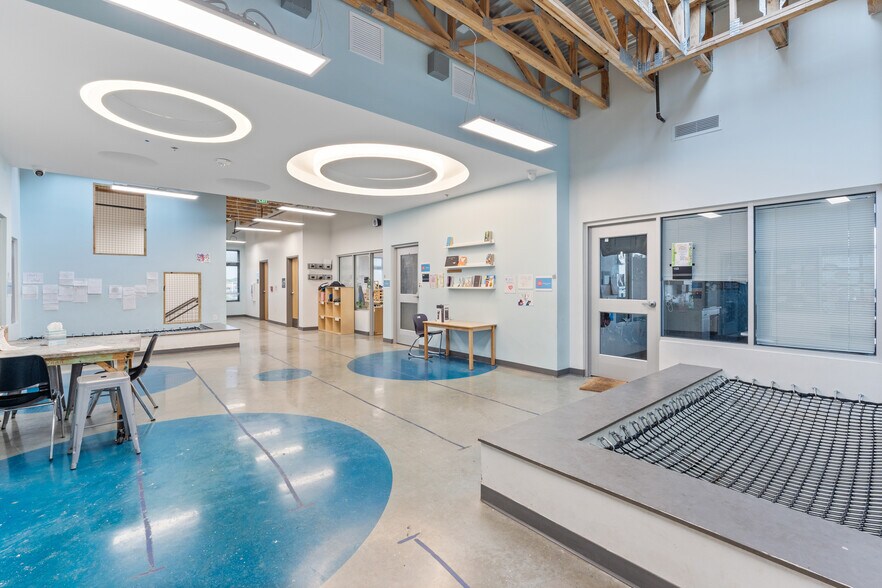 More Photos Of 5818 NW Loop 410, San Antonio Schools For Lease