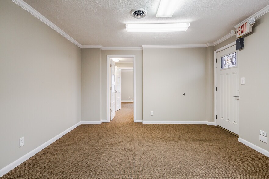 More Photos Of Hwy 50 or Tipton Street, Seymour Office For Sale