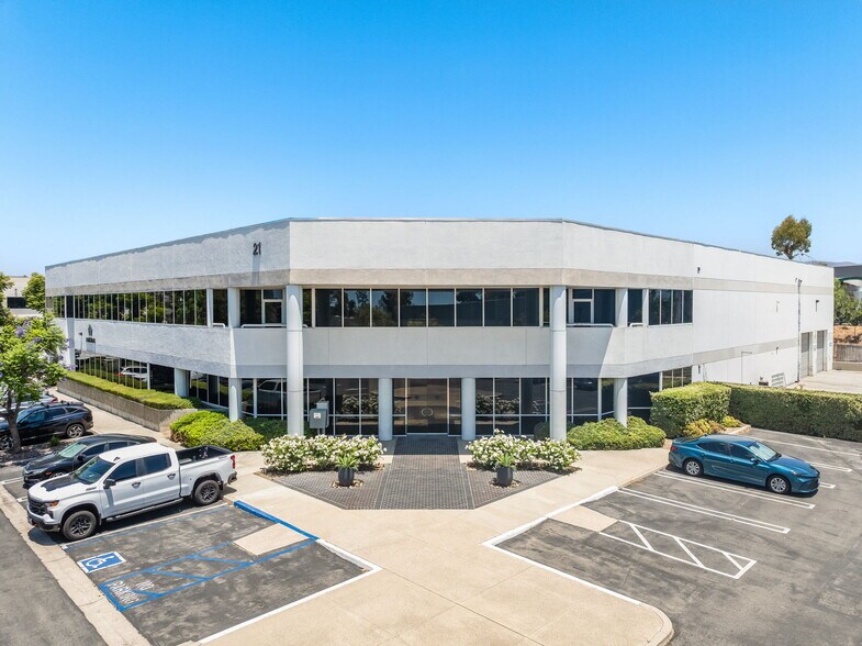 More Photos Of 21 Morgan, Irvine Warehouse For Lease