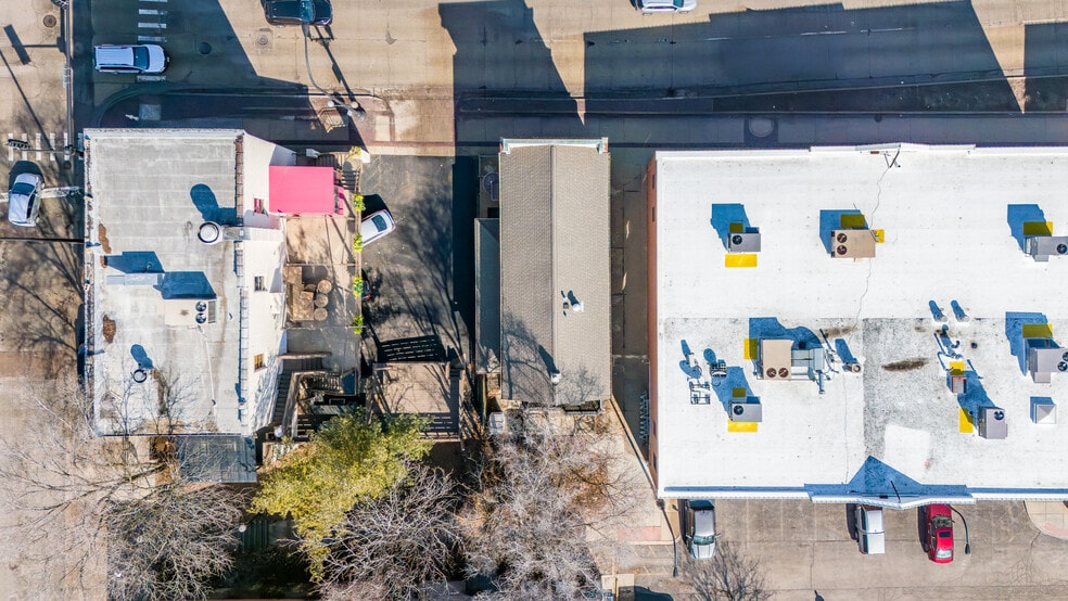 More Photos Of 22 W State St, Geneva Office For Sale