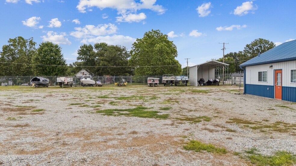 More Photos Of 100 Main St, Bernice Self Storage For Sale