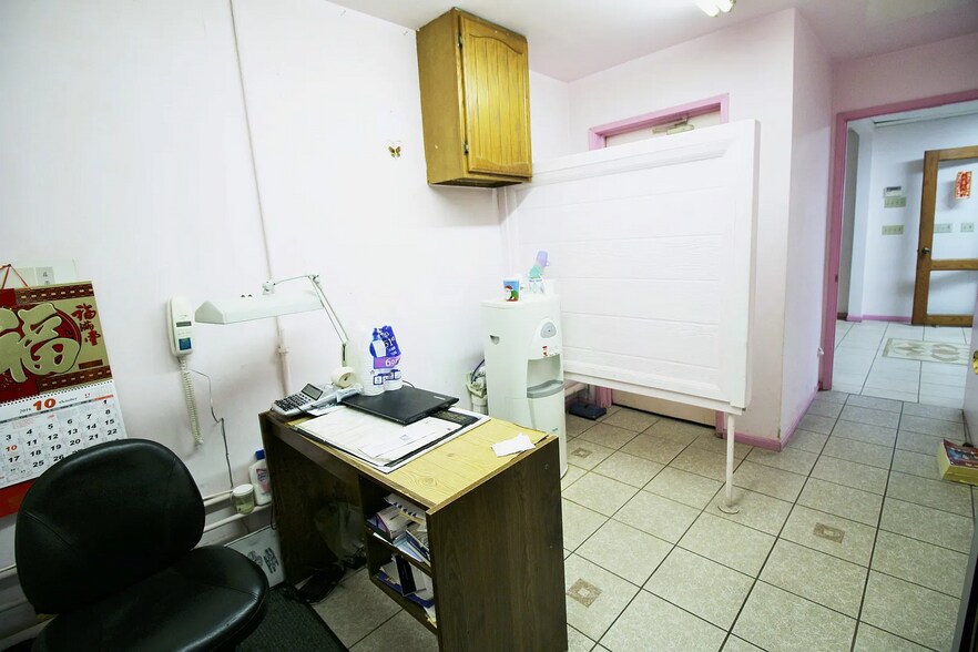 More Photos Of 250 E Garvey Ave, Monterey Park General Retail For Sale