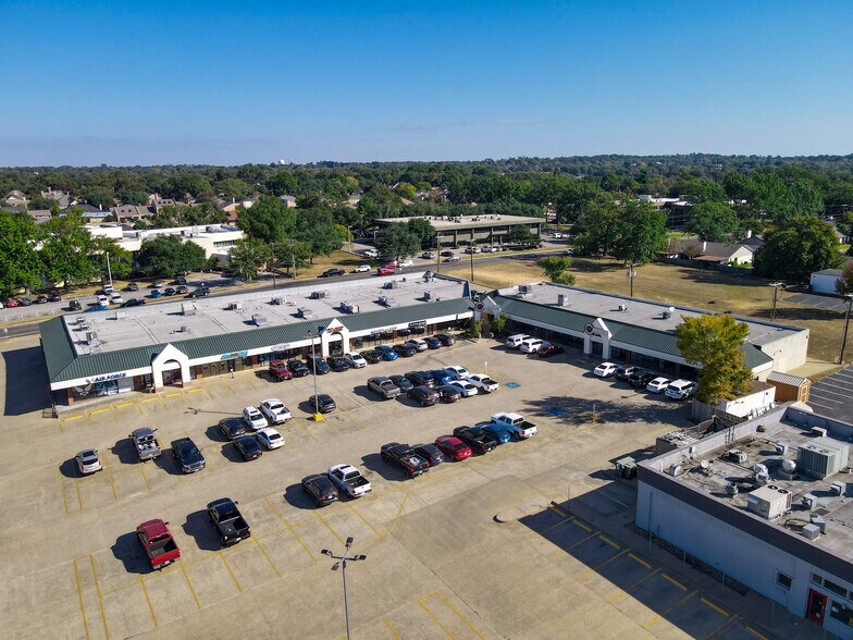 More Photos Of 535 SW Loop 323, Tyler Unknown For Lease