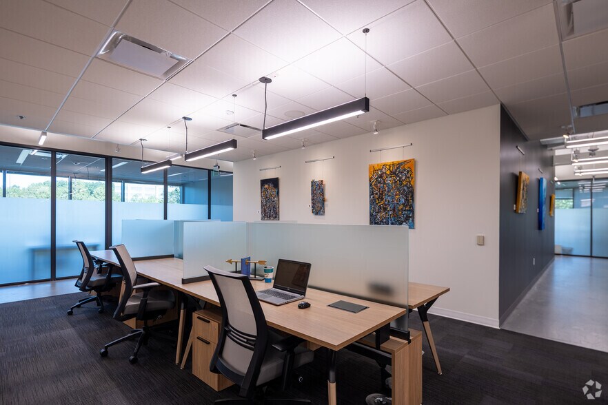 More Photos Of 100 North Point Ctr E, Alpharetta Office For Sale