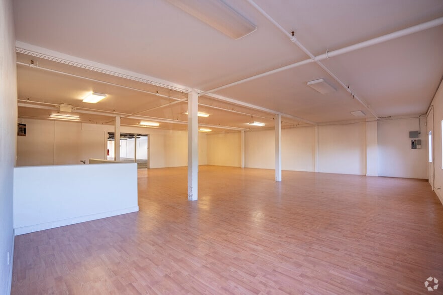 More Photos Of 842 Lighthouse Ave, Monterey Freestanding For Lease