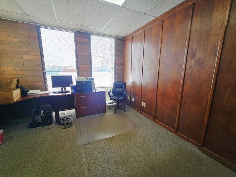 More Photos Of 505 19th Ave, Leduc County Industrial For Sale