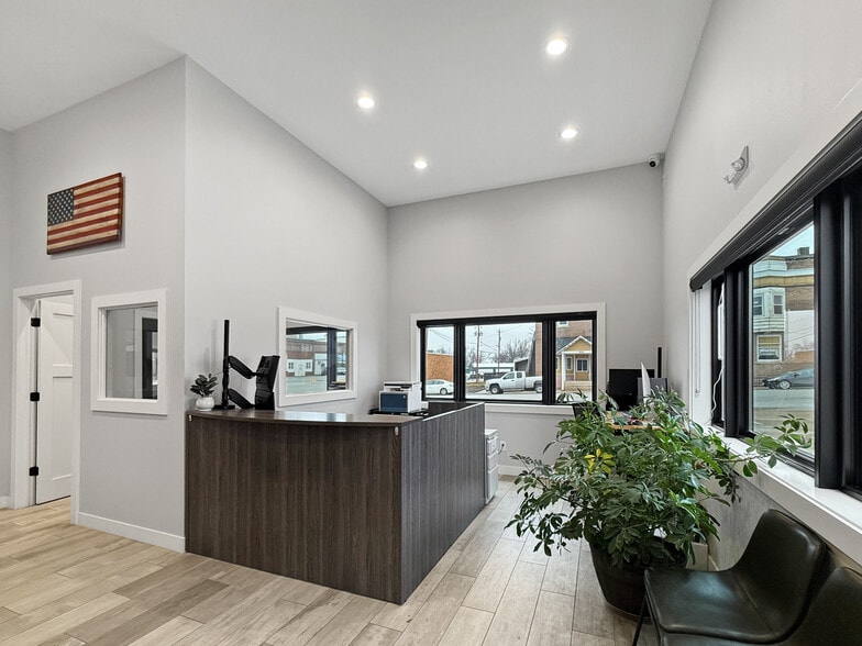 More Photos Of 204 S Main St, Woodward General Retail For Sale