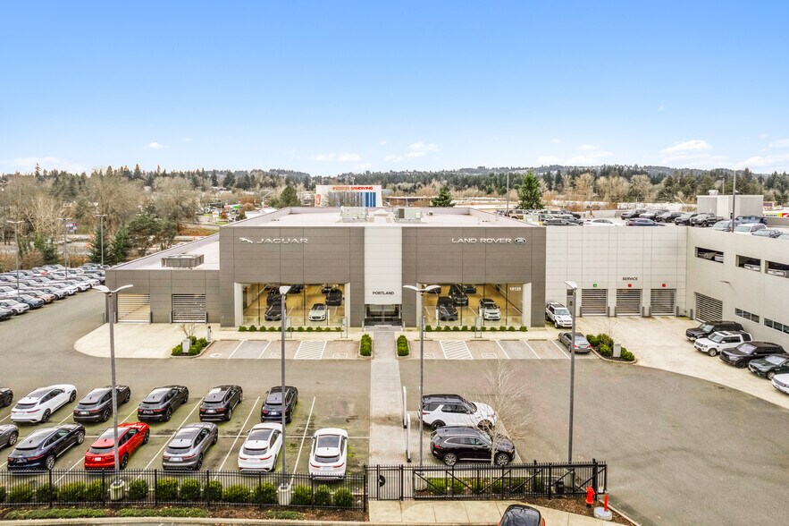 More Photos Of 10125 SW Washington Square Rd, Tigard Auto Dealership For Sale